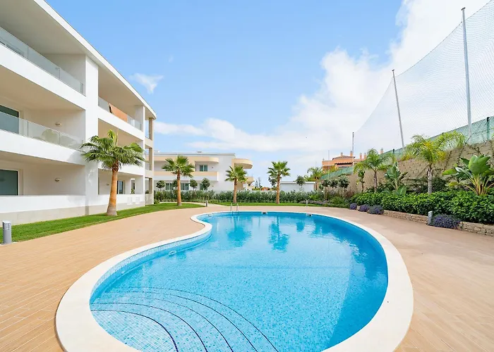 Lagos Design Apartment 3 With Pool By Homing