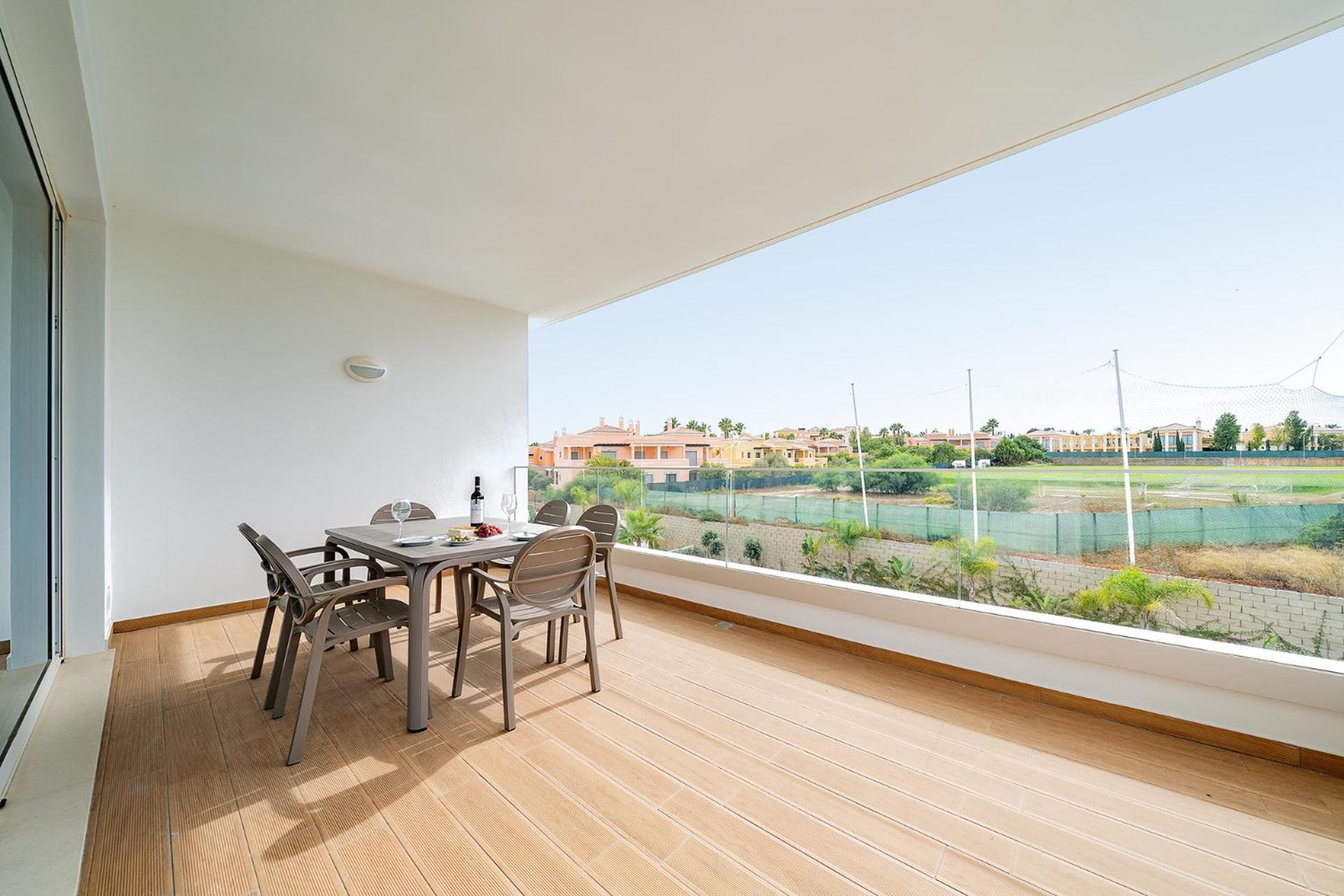 Design 3 With Pool By Homing *