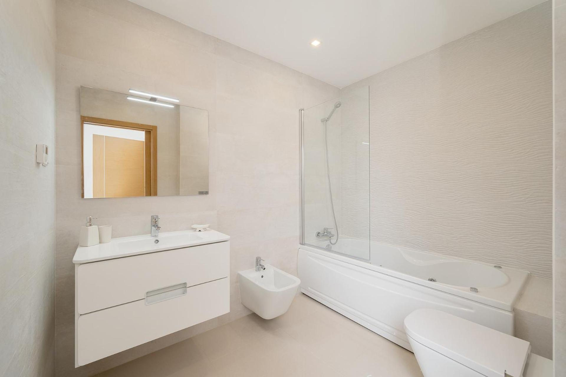 Apartment Design 3 With Pool By Homing *