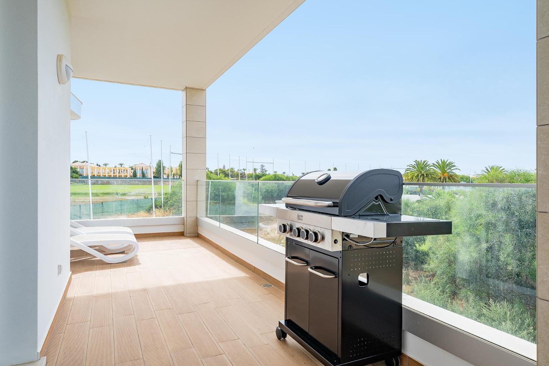 Design 3 With Pool By Homing *